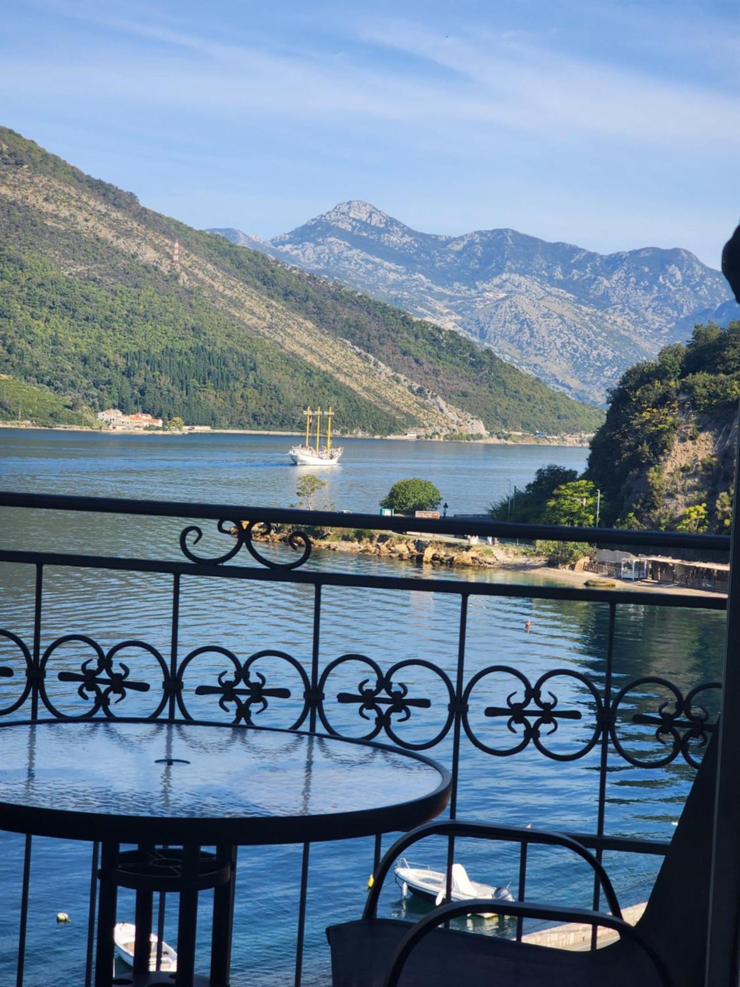 Apartment Galina Tivat Dış mekan fotoğraf