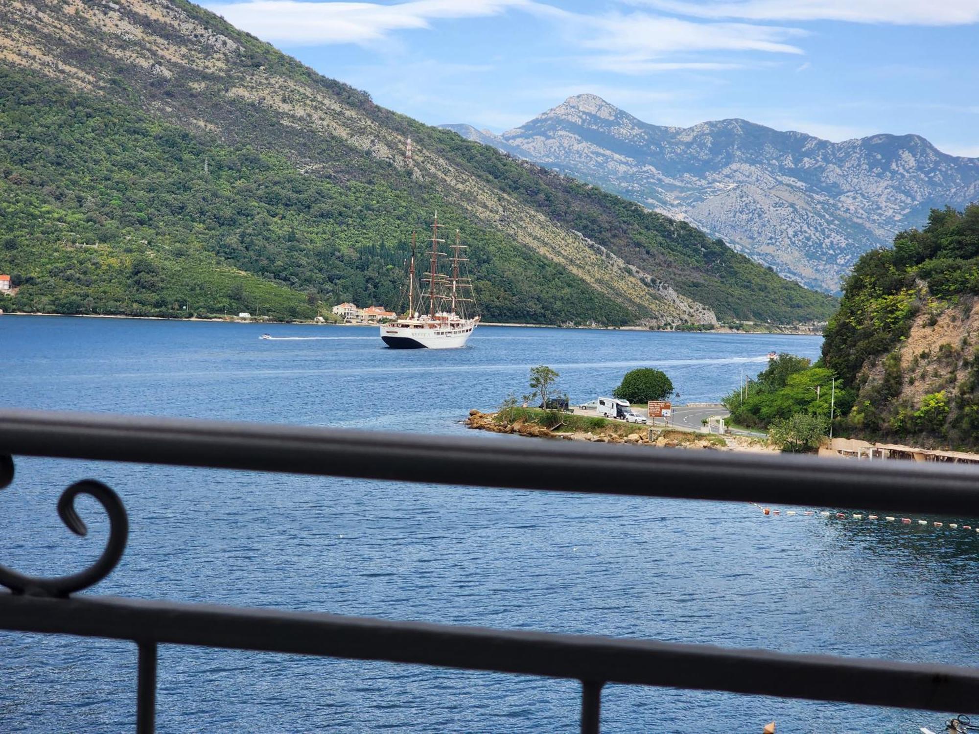 Apartment Galina Tivat Dış mekan fotoğraf